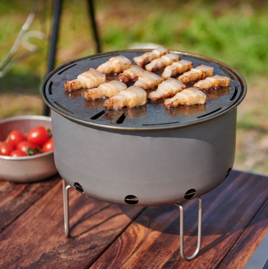 Outdoor Titanium Portable Flat - огляд і ціна Camping Cooking Table With Windshield